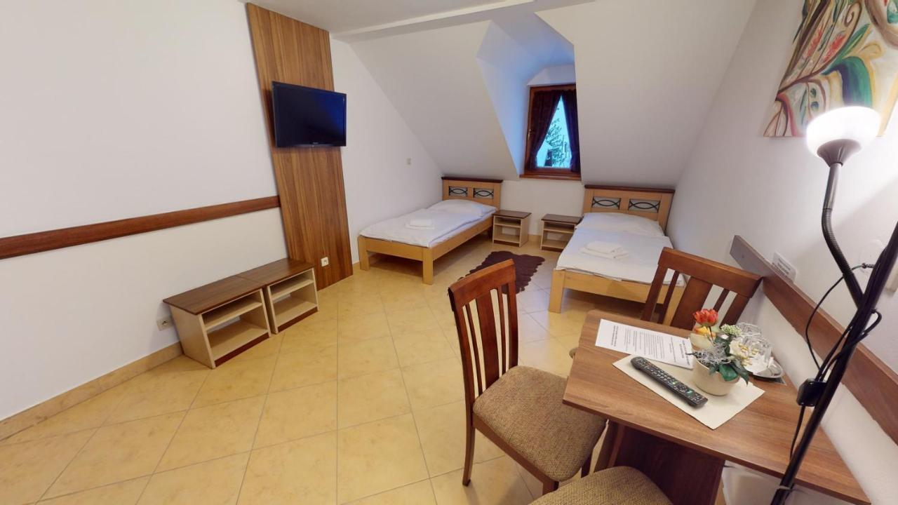 Garni Hotel Fatra Terchová Exterior foto